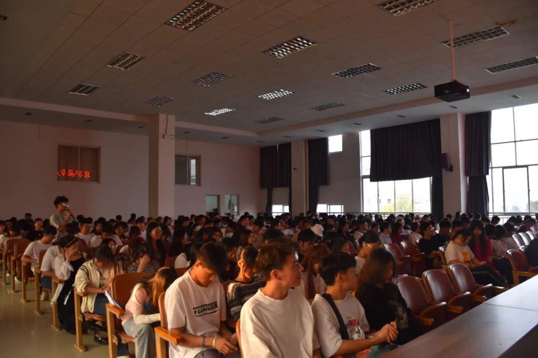 07b80ed1064a2de985763c1af2b8113e.jpg